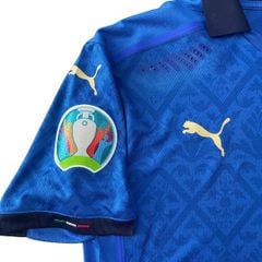 ÁO BÓNG ĐÁ ITALIA 2020/21 CHÍNH HÃNG SÂN NHÀ PLAYER - 762919-01 ( NAMESET JORGINHO-8, PATCH EURO + RESCPECT, MATCH DETAILS CHUNG KẾT EURO 2021 ,ÁO BỊ BẠC MÀU 1 SỐ CHỖ NHƯ TRÊN HÌNH, 8/10)