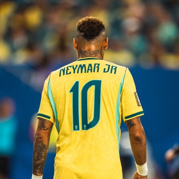 NAMESET NEYMAR JR 10 AUTHENTIC BRAZIL WORLD CUP 2026 ISSUE SÂN NHÀ