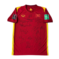 ÁO BÓNG ĐÁ VIỆT NAM 2021 SÂN NHÀ CHÍNH HÃNG PLAYER + PATCH VÒNG LOẠI WORLD CUP 2022 + CHỮ KÍ CẦU THỦ