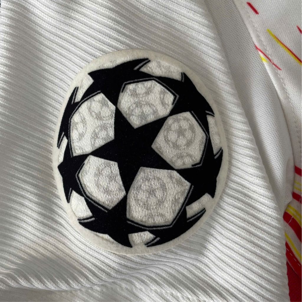 ÁO BÓNG ĐÁ RB LEIPZIG SÂN NHÀ 2020/21 NAMESET HWANG HEE-CHAN - 11 CHÍNH HÃNG FAN - CD4246-101