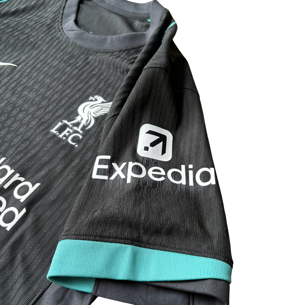 ÁO BÓNG ĐÁ LIVERPOOL 2024/25 SÂN KHÁCH CHÍNH HÃNG PLAYER - VAN DIJK #4 + PATCH C1 - FN8761-322.