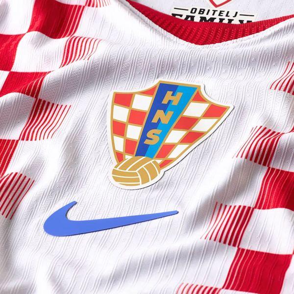 ÁO BÓNG ĐÁ ĐỘI TUYỂN CROATIA WC2026 BẢN PLAYER CHÍNH HÃNG - IO8643-100