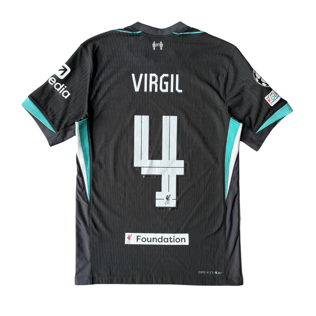 ÁO BÓNG ĐÁ LIVERPOOL 2024/25 SÂN KHÁCH CHÍNH HÃNG PLAYER - VAN DIJK #4 + PATCH C1 - FN8761-322.
