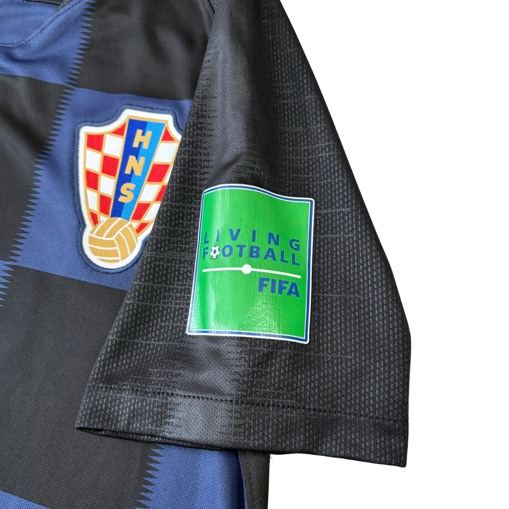 ÁO BÓNG ĐÁ CROATIA 2018 SÂN KHÁCH CHÍNH HÃNG FAN + PATCH FIFA WORLD CUP 2018 & MODRIĆ #10 893864-010