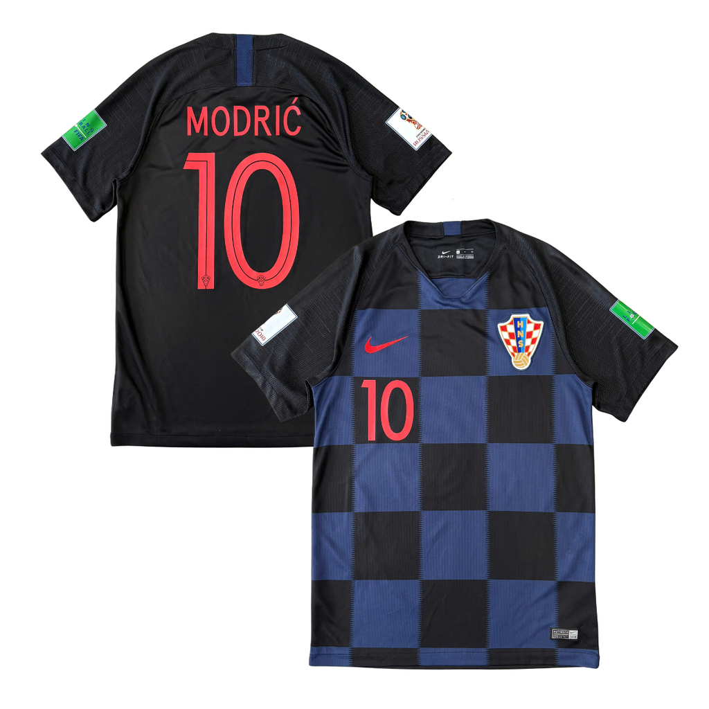 ÁO BÓNG ĐÁ CROATIA 2018 SÂN KHÁCH CHÍNH HÃNG FAN + PATCH FIFA WORLD CUP 2018 & MODRIĆ #10 893864-010
