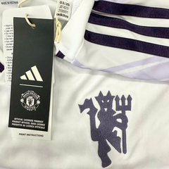ÁO BÓNG ĐÁ MANCHESTER UNITED 2025/26 CHÍNH HÃNG SÂN KHÁCH BẢN FAN - JI7423