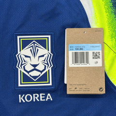 ÁO BÓNG ĐÁ TUYỂN NỮ HÀN QUỐC 2025 CHÍNH HÃNG SÂN KHÁCH BẢN FAN - FZ9030-418 - FORM DÀNH CHO NAM