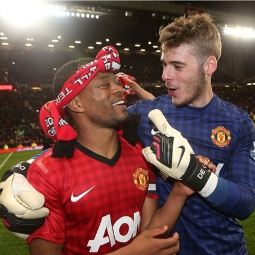 ÁO BÓNG ĐÁ MANCHESTER UNITED 2012/13 SÂN NHÀ CHÍNH HÃNG -- 479278-623