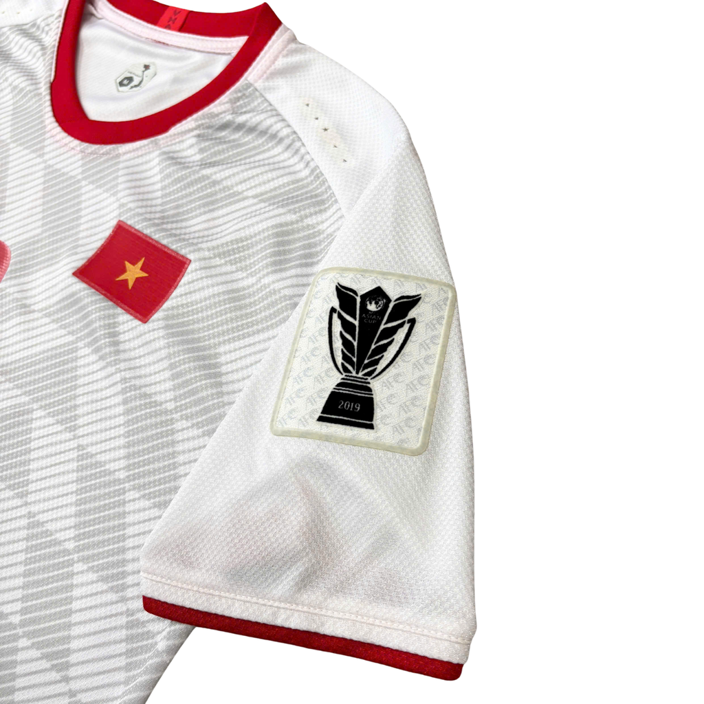 ÁO BÓNG ĐÁ VIỆT NAM 2019 SÂN KHÁCH CHÍNH HÃNG PLAYER 038-923 - NGUYỄN VĂN TOÀN #9 + PATCH ASIAN CUP 2019 - KHÔNG TAG - 10/10