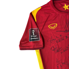 ÁO BÓNG ĐÁ VIỆT NAM 2021 SÂN NHÀ CHÍNH HÃNG PLAYER + PATCH VÒNG LOẠI WORLD CUP 2022 + CHỮ KÍ CẦU THỦ