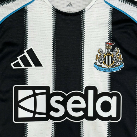 ÁO BÓNG ĐÁ NEWCASTLE UNITED 2025/26 SÂN NHÀ CHÍNH HÃNG PLAYER JI7391 - KHÔNG TAG - 10/10