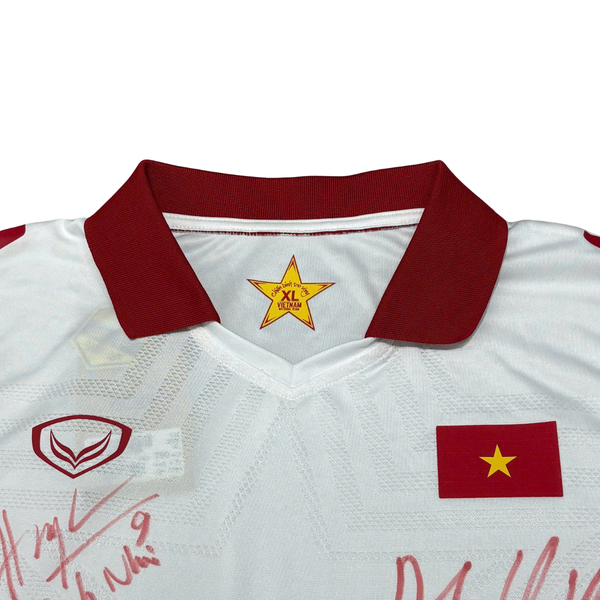 ÁO BÓNG ĐÁ VIỆT NAM 2021 SÂN KHÁCH CHÍNH HÃNG PLAYER + CHỮ KÍ ĐỘI TUYỂN NỮ