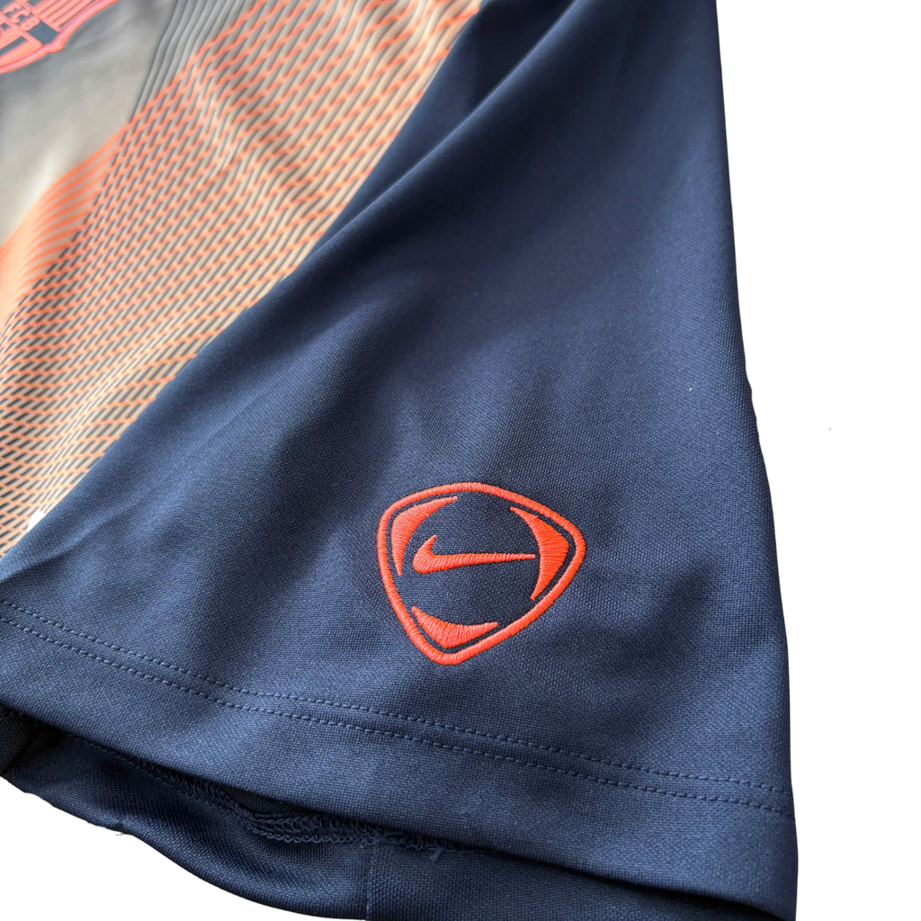 ÁO PRE-MATCH BARCELONA 2025/26 CHÍNH HÃNG FAN HM3437-411