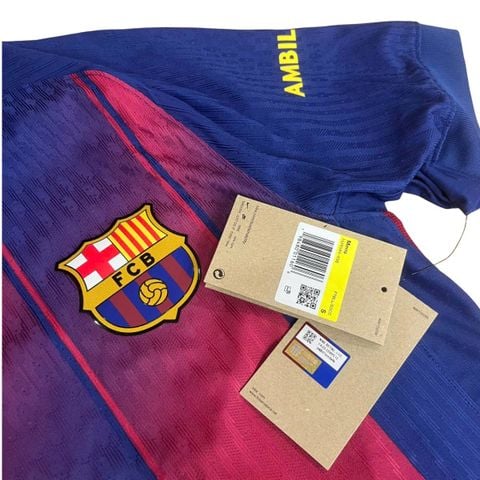 ÁO BÓNG ĐÁ BARCELONA 2025/26 SÂN NHÀ CHÍNH HÃNG PLAYER HJ4544-456