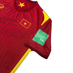 ÁO BÓNG ĐÁ VIỆT NAM 2021 SÂN NHÀ CHÍNH HÃNG PLAYER + PATCH VÒNG LOẠI WORLD CUP 2022 + CHỮ KÍ CẦU THỦ