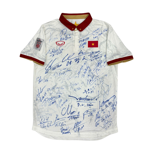 ÁO BÓNG ĐÁ VIỆT NAM 2022 SÂN KHÁCH CHÍNH HÃNG PLAYER + PATCH AFF CUP 2022 + CHỮ KÍ CẦU THỦ