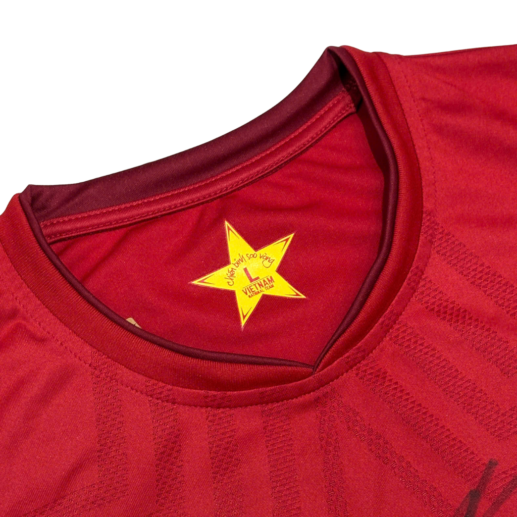 ÁO BÓNG ĐÁ VIỆT NAM 2021 SÂN NHÀ CHÍNH HÃNG PLAYER + PATCH VÒNG LOẠI WORLD CUP 2022 + CHỮ KÍ CẦU THỦ