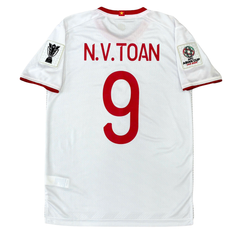 ÁO BÓNG ĐÁ VIỆT NAM 2019 SÂN KHÁCH CHÍNH HÃNG PLAYER 038-923 - NGUYỄN VĂN TOÀN #9 + PATCH ASIAN CUP 2019 - KHÔNG TAG - 10/10