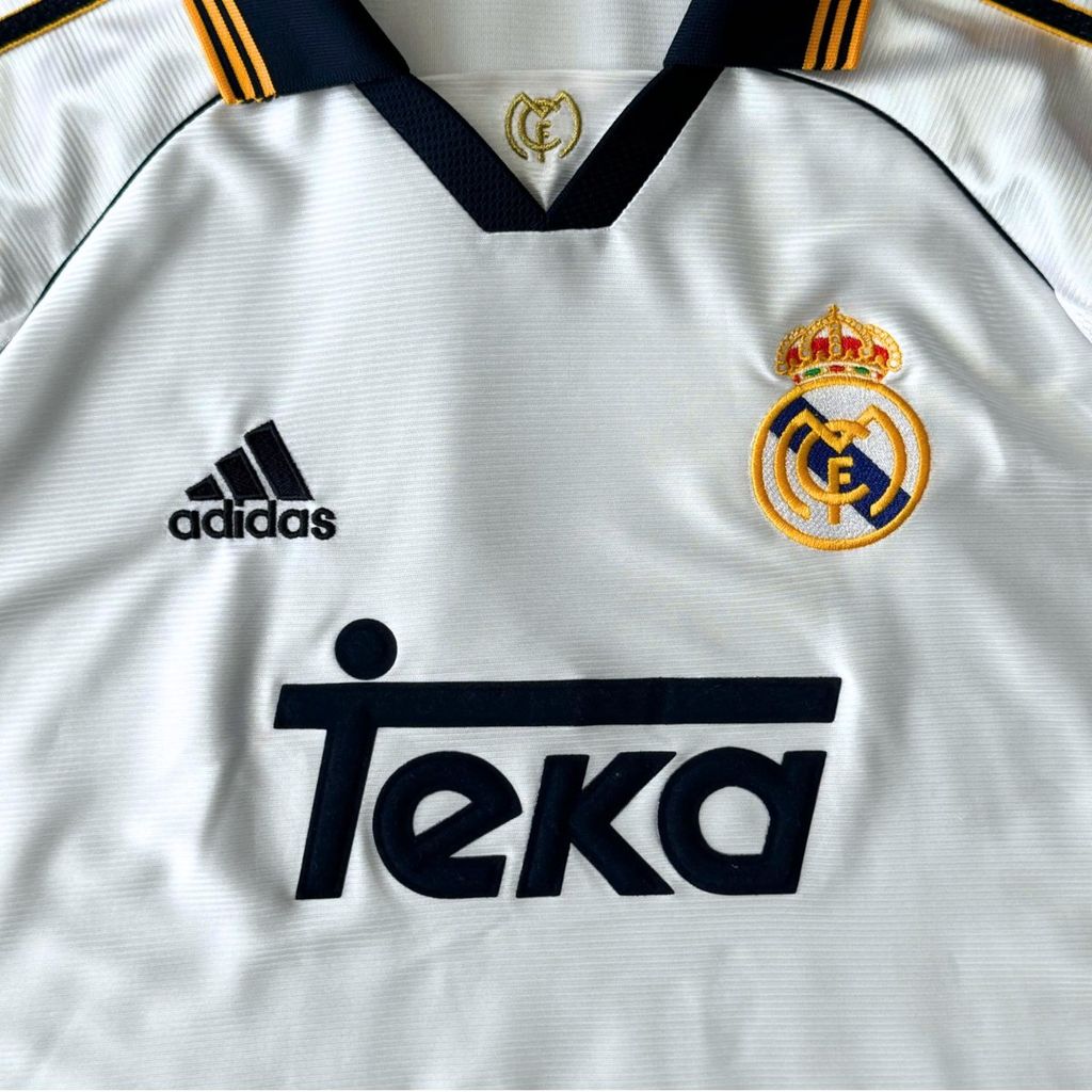 ÁO BÓNG ĐÁ REAL MALRID 1999/00 SÂN NHÀ CHÍNH HÃNG FAN JJ3801