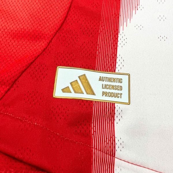 ÁO BÓNG ĐÁ BAYERN MUNICH 2025/26 SÂN NHÀ CHÍNH HÃNG PLAYER - PATCH VÔ ĐỊCH BUNDESLIGA + NAMESET OLISE - JJ2144