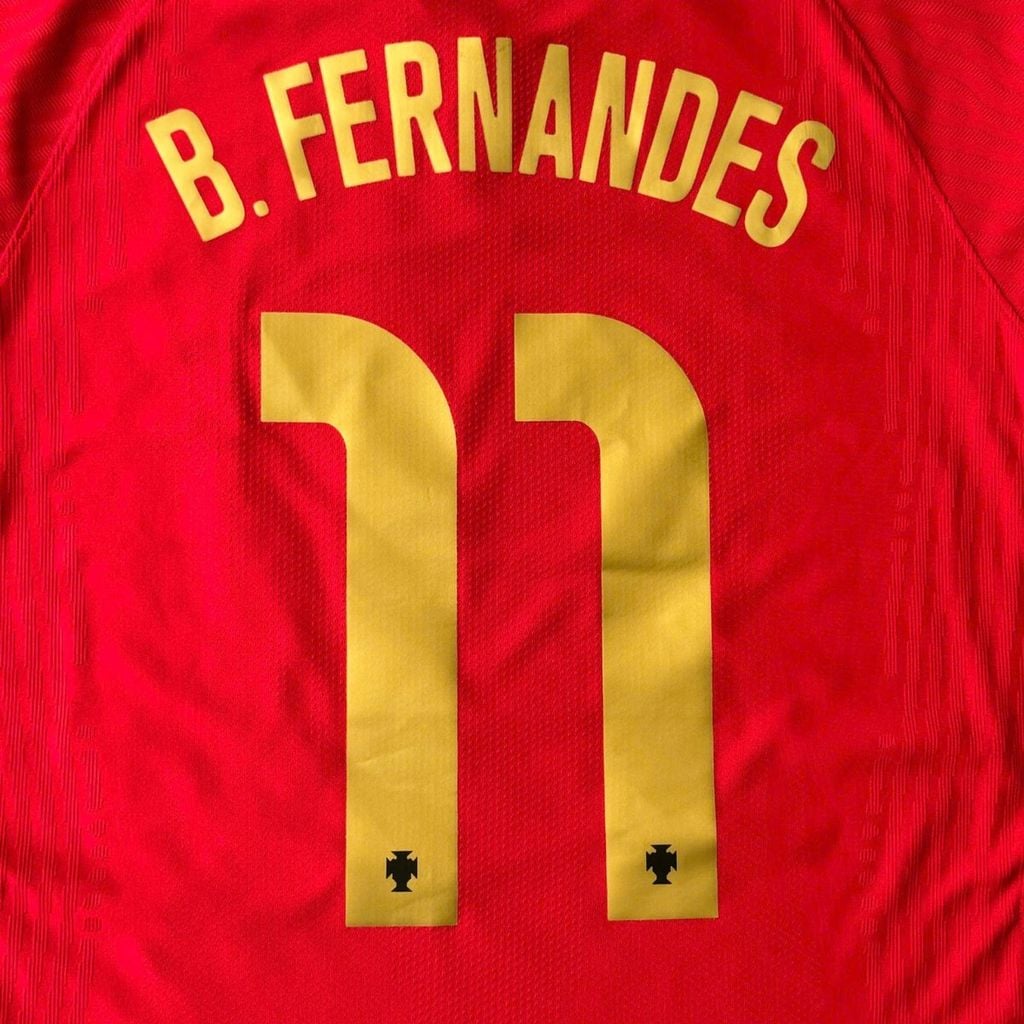 ÁO BÓNG ĐÁ BỒ ĐÀO NHA 2020/21 CHÍNH HÃNG SÂN NHÀ PLAYER CD0587-687 - NAME PATCH UEFA B.FERNANDES