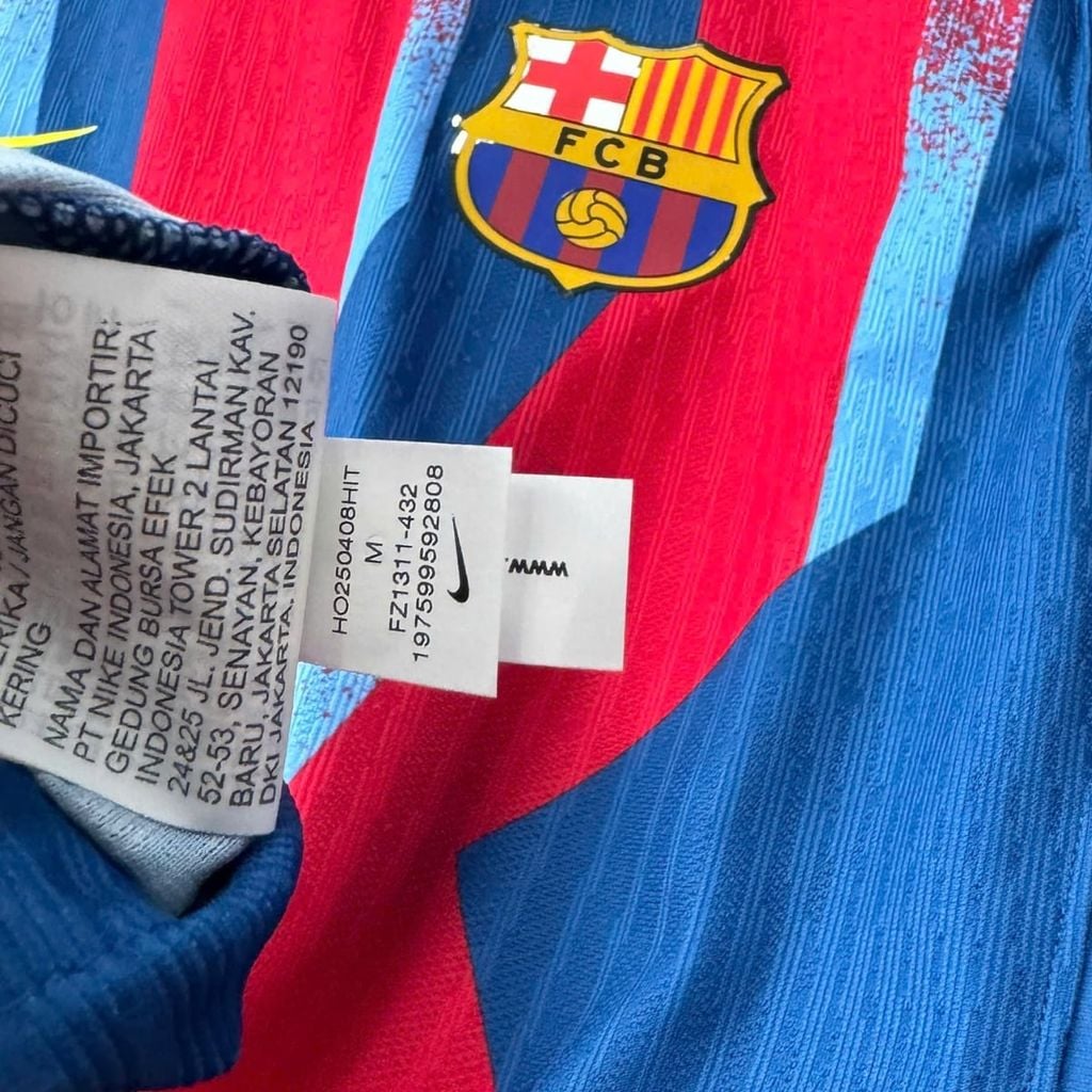 ÁO BÓNG ĐÁ BARCELONA 2025/26 CHÍNH HÃNG THỨ TƯ BẢN PLAYER - FZ1311-432