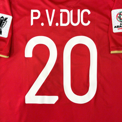 ÁO BÓNG ĐÁ VIỆT NAM 2019 SÂN NHÀ CHÍNH HÃNG PLAYER 038-923 - PHAN VĂN ĐỨC #20 + PATCH ASIAN CUP 2019 + CHỮ KÍ - KHÔNG TAG - 10/10