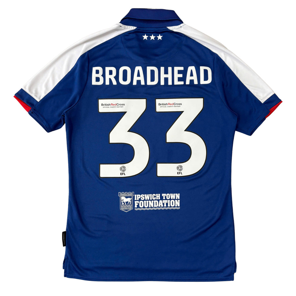 ÁO BÓNG ĐÁ IPSWICH TOWN 2023/24 SÂN NHÀ CHÍNH HÃNG FAN + BROADHEAD #33