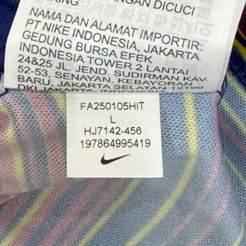 ÁO BÓNG ĐÁ BARCELONA TRAINING 2025/26 CHÍNH HÃNG HJ7142-456