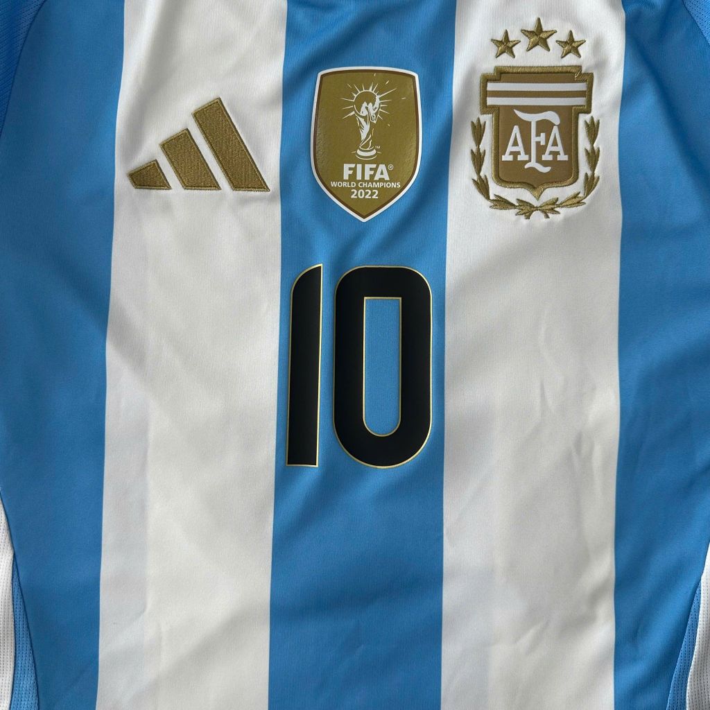 ÁO BÓNG ĐÁ ARGENTINA 2024/25 CHÍNH HÃNG SÂN NHÀ BẢN FAN NAMESET MESSI 10 - IP8409