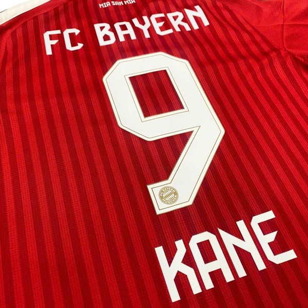 ÁO BÓNG ĐÁ BAYERN MUNICH 2026/27 SÂN NHÀ CHÍNH HÃNG FAN - NAMESET KANE #9 - KQ6513