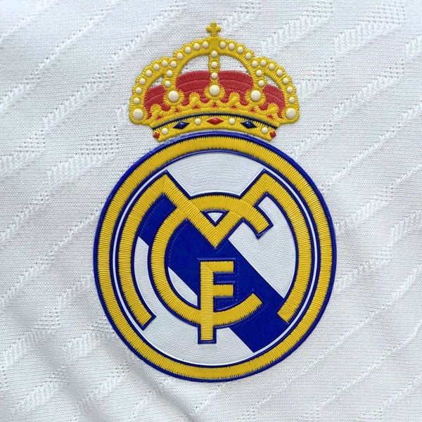 ÁO BÓNG ĐÁ REAL MADRID 2023/24 SÂN NHÀ CHÍNH HÃNG PLAYER - IA5139