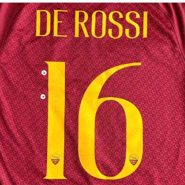 ÁO BÓNG ĐÁ AS ROMA 2018/19 SÂN NHÀ CHÍNH HÃNG FAN 919020-677 - NAME PATCH SERIA A DE ROSSI SIZE S (UK)