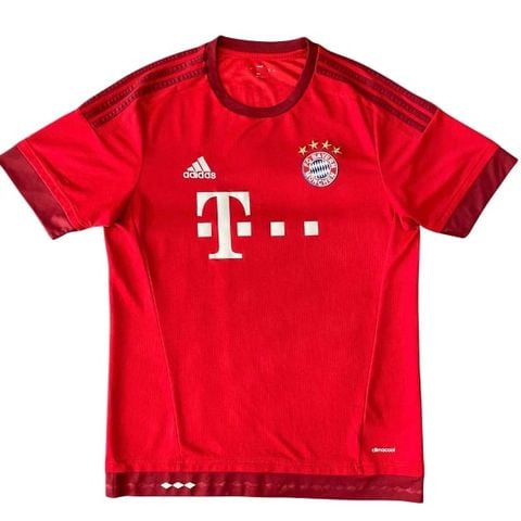 ÁO BÓNG ĐÁ BAYERN MUNICH 2015/16 SÂN NHÀ BẢN FAN - S14294 ( KHÔNG TAG, 7/10 )