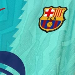 ÁO BÓNG ĐÁ BARCELONA 2026/27 SÂN KHÁCH THỨ BA CHÍNH HÃNG PLAYER II6639-301