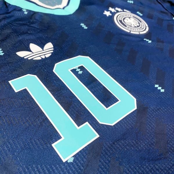 ÁO BÓNG ĐÁ ĐỨC WC2026 SÂN KHÁCH CHÍNH HÃNG PLAYER - NAMESET MUSIALA #10-  JN2070