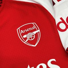 ÁO BÓNG ĐÁ ARSENAL SÂN NHÀ 2026/27 CHÍNH HÃNG PLAYER JZ3165