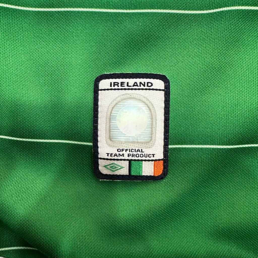 ÁO BÓNG ĐÁ IRELAND 2003/04 CHÍNH HÃNG SÂN NHÀ BẢN FAN - SIZE M - 8/10