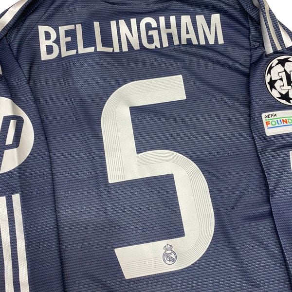ÁO BÓNG ĐÁ REAL MADRID TAY DÀI 2025/26 SÂN KHÁCH PLAYER CHÍNH HÃNG - NAMESET BELLINGHAM #5 - PATCH C1 - KHIÊN VÔ ĐỊCH FIFA INTERCONTINENTAL 2024  - JV5924