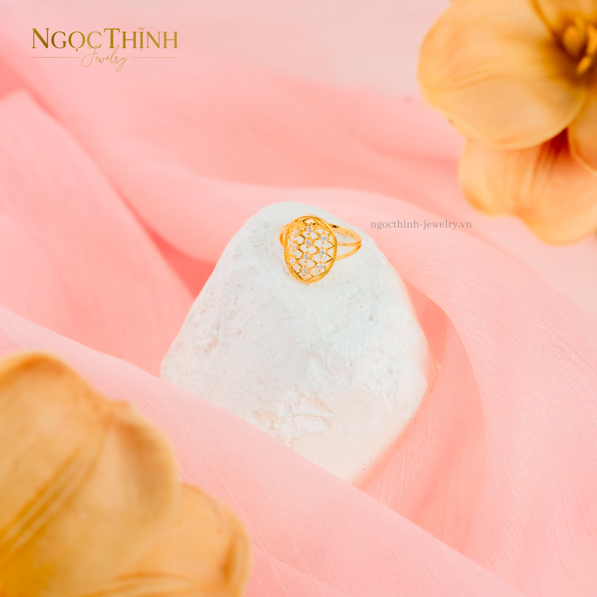 Nhẫn nữ