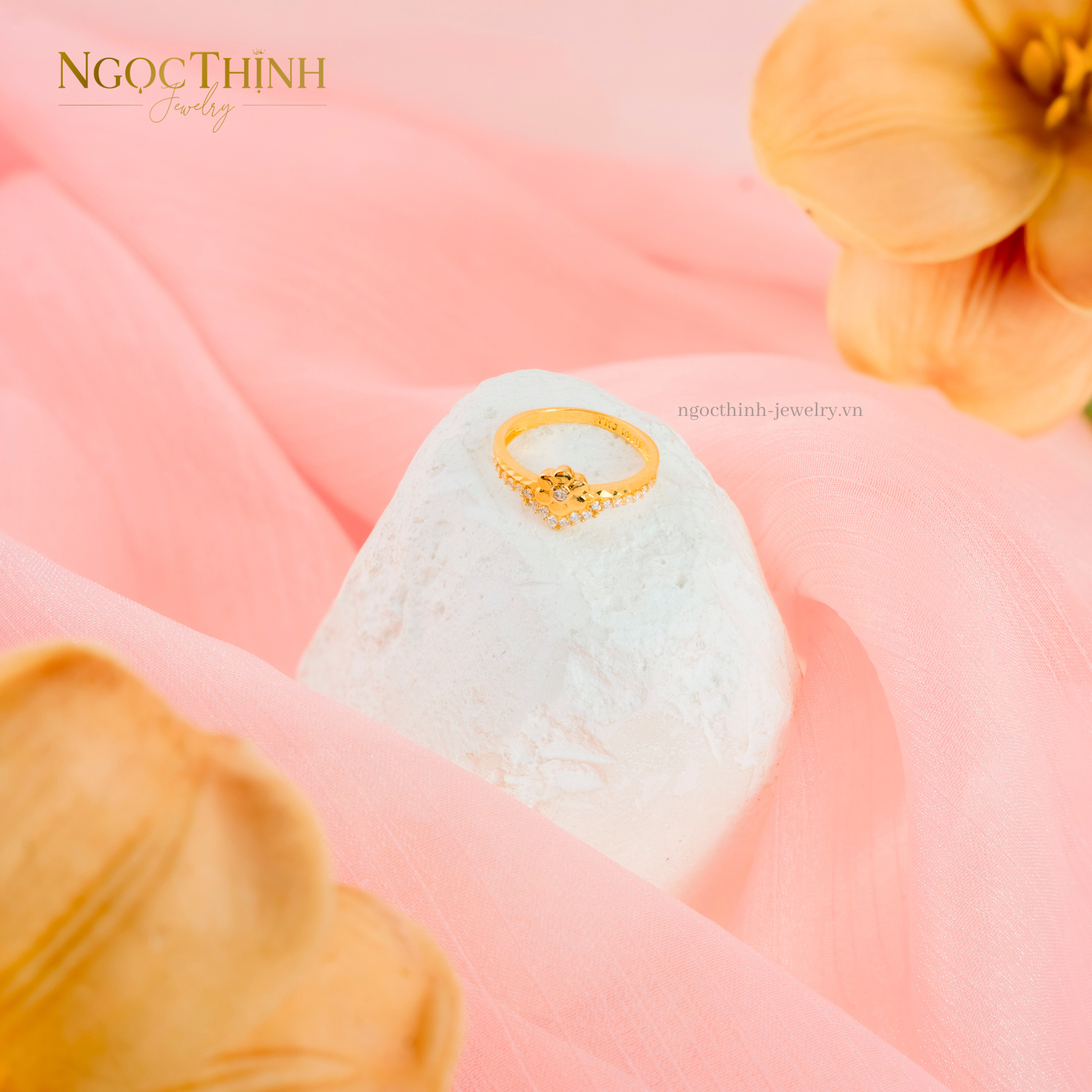 Nhẫn nữ