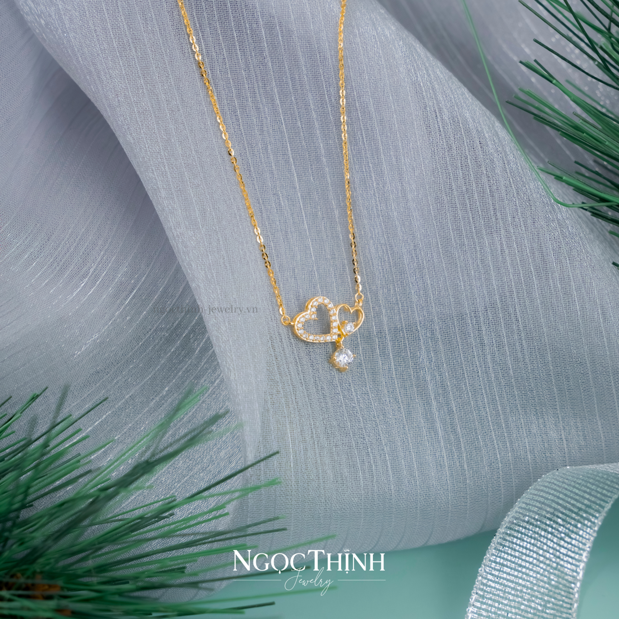 Dây chuyền liền mặt