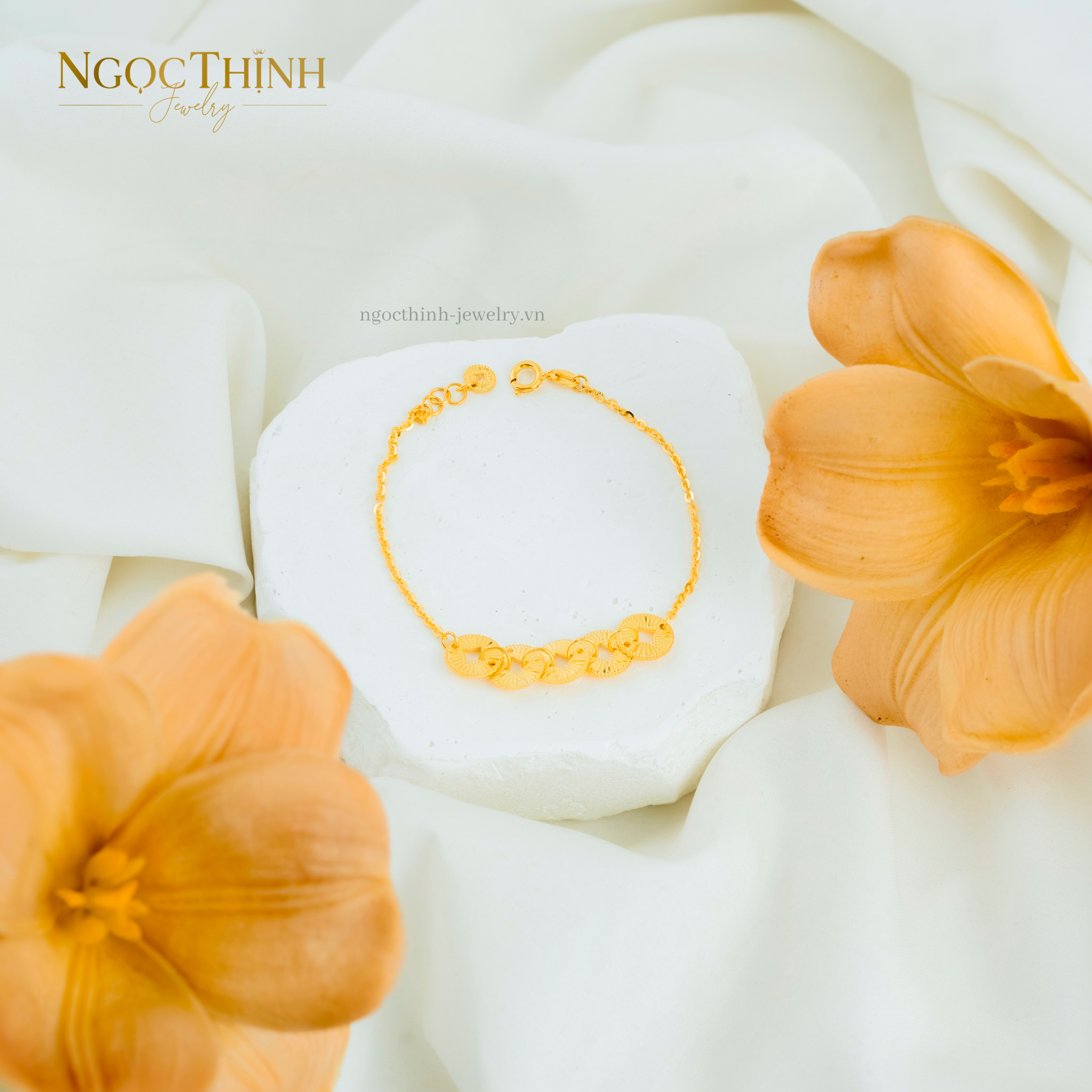 Lắc tay nữ
