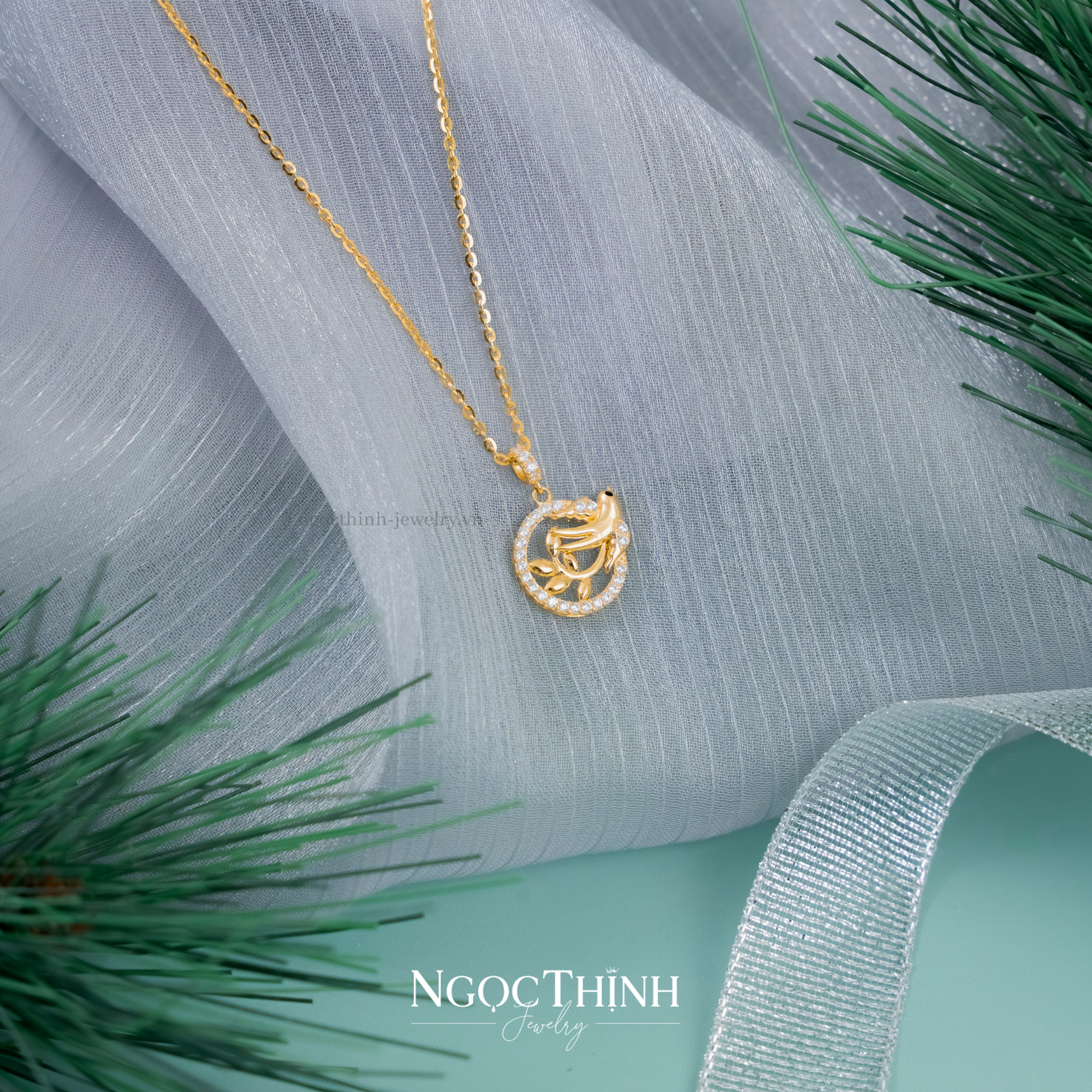 Dây chuyền liền mặt