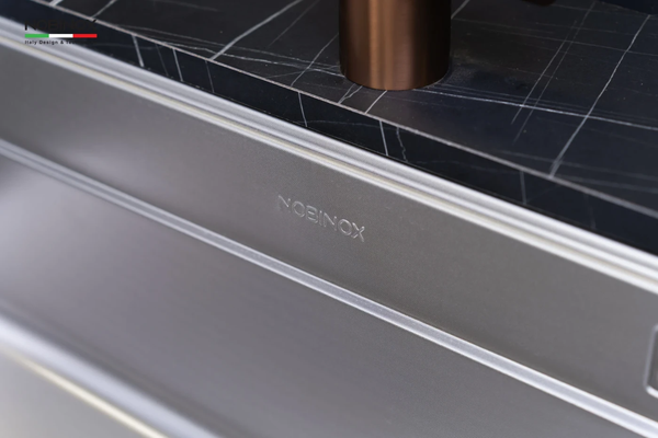 Chậu rửa bát 1 hố Nobinox ARVO V676 Tặng Vòi rửa dây rút Nobinox NX202
