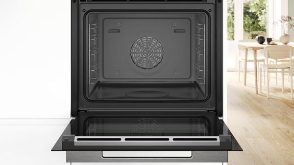 Lò nướng kết hợp hấp kính đen 71L Serie 8 Bosch HSG7584B1