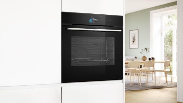 Lò nướng kết hợp hấp kính đen 71L Serie 8 Bosch HSG7584B1