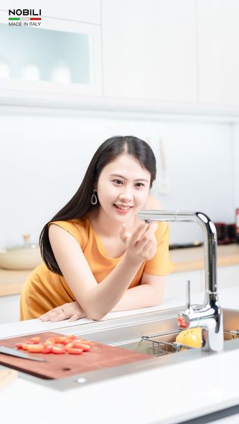 Vòi rửa bát dây rút NOBILI MANIA NB215T