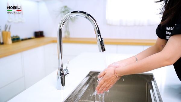 Vòi rửa bát dây rút Nobili Mania NB305C