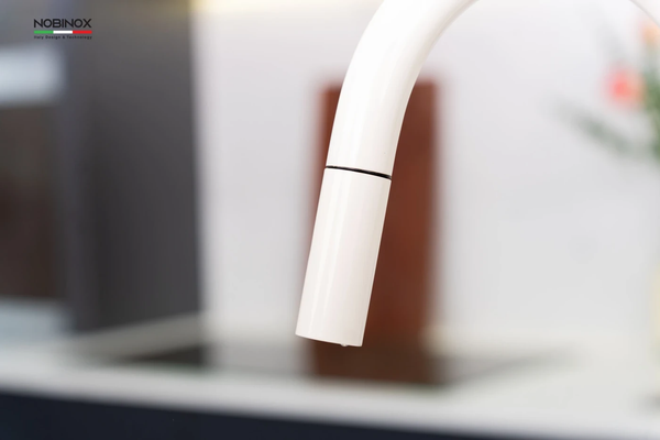 Vòi rửa bát dây rút Nobinox AQua NX661B
